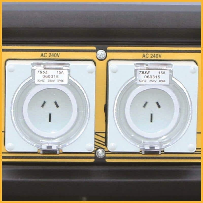 DEWALT 8950W Portable Petrol Generator 3 DEWALT 8950W Portable Petrol Generator - Image 3