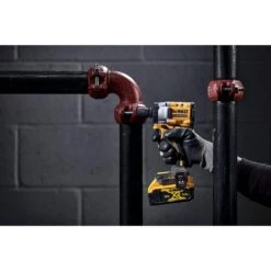 DEWALT 18V 5.0Ah XR Li-ion Cordless Brushless 1/2" Pin Detent Impact Wrench Kit DCF922P2T-XE -Tool Promotional Store 6858914 2 2