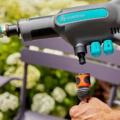 Gardena Battery Pressure Washer AquaClean 24/18V P4A Ready-to-use Set -Tool Promotional Store 7009350 2 1
