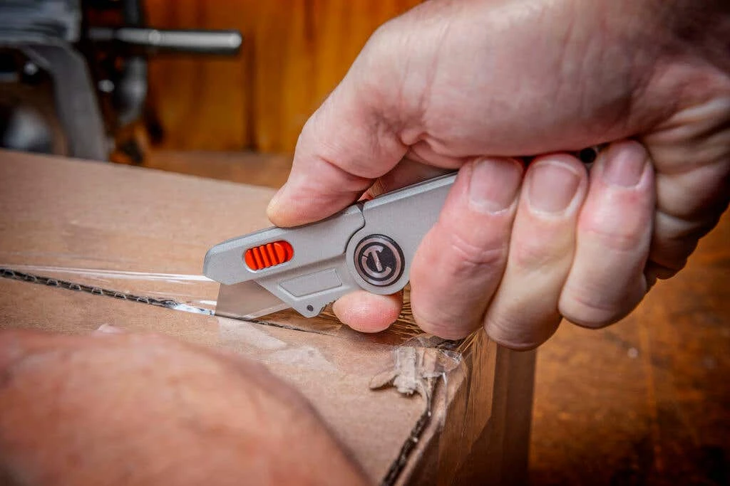 Crescent Lufkin Compact Utility Folding Knife 9 Crescent Lufkin Compact Utility Folding Knife - Image 9